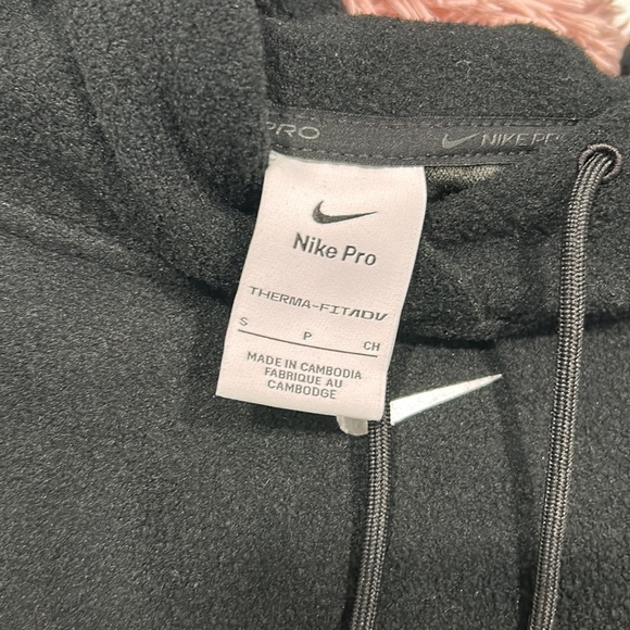 Nike size small thermal fit adv - Picture 2 of 2